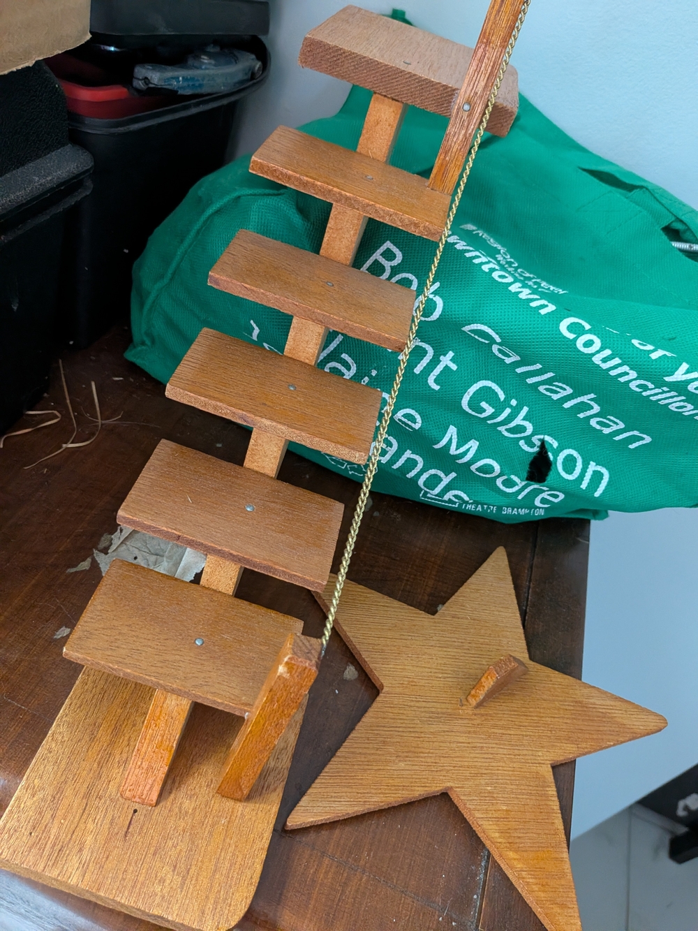Wooden Staircase Ornament with Star And Angels